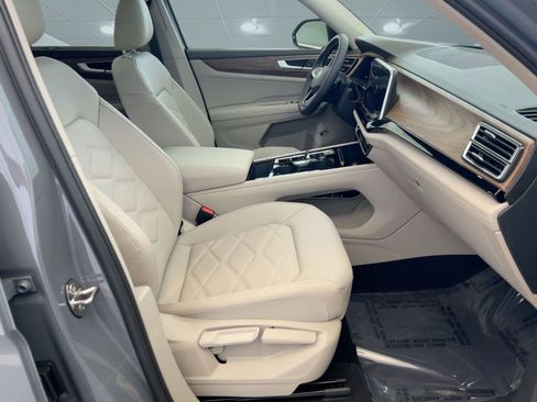 New 2026 Volkswagen Atlas SE image 30