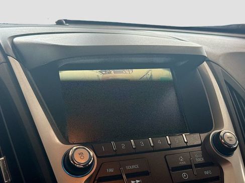 Used 2017 Chevrolet Equinox LS FWD image 13