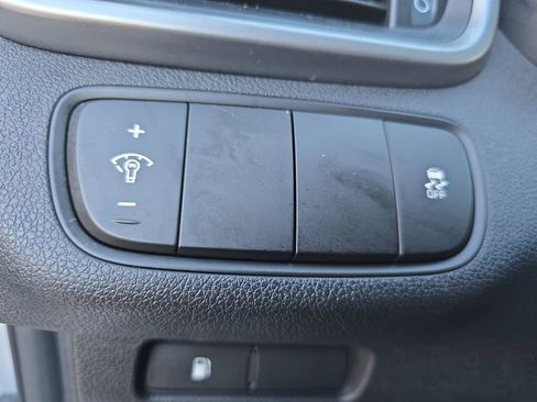 Used 2020 Kia Sorento LX FWD image 24