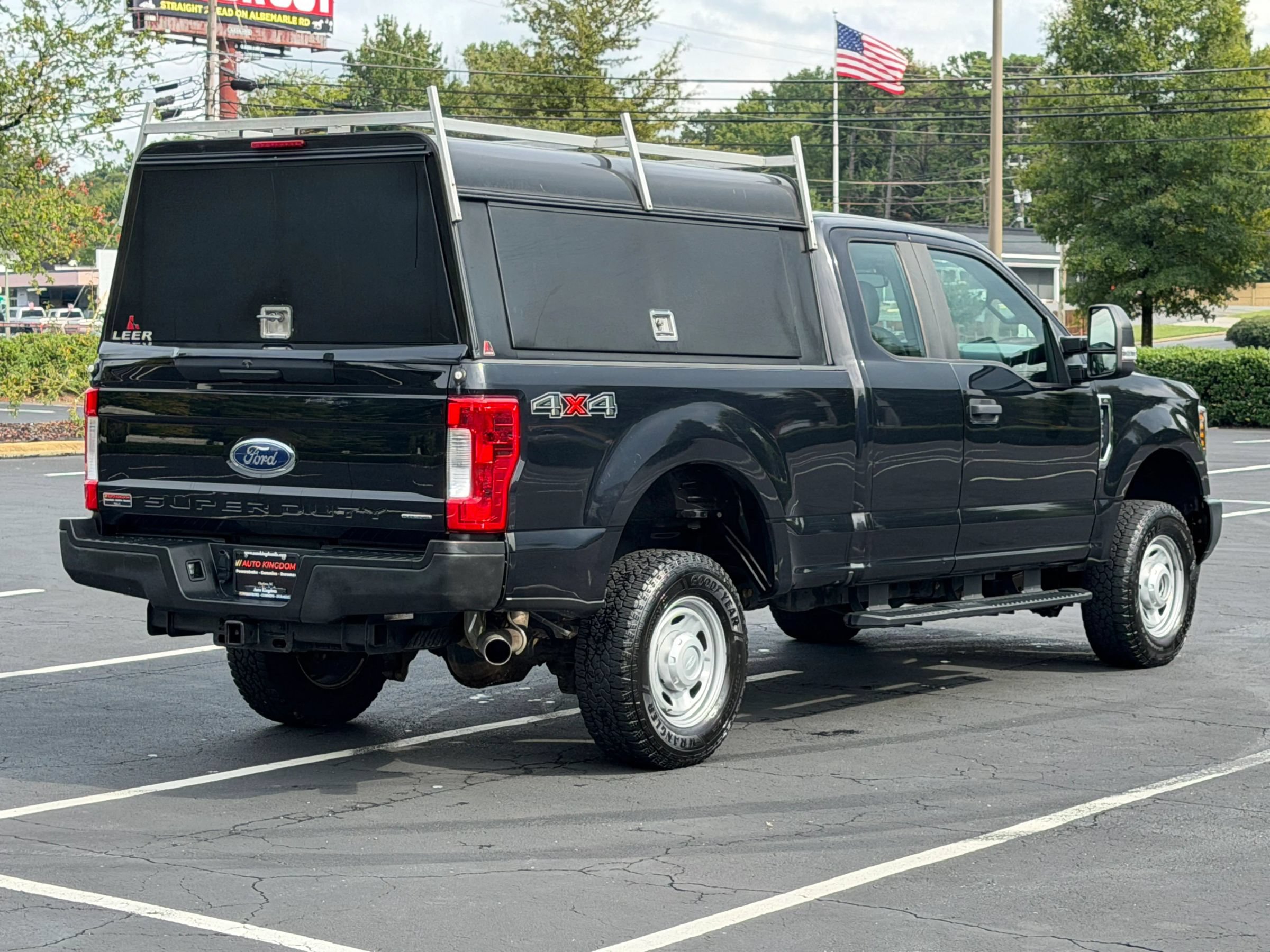 Used 2019 Ford F250 XL w/ Power Equipment Group AWD/4WD image 6