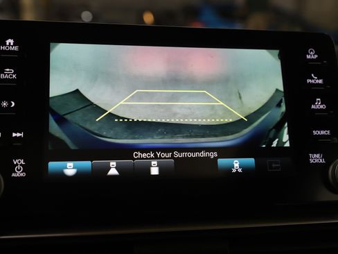 Used 2018 Honda Accord Touring image 29