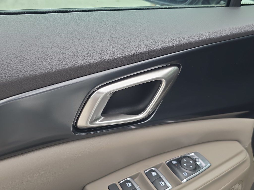 New 2027 Kia Carnival FWD image 19