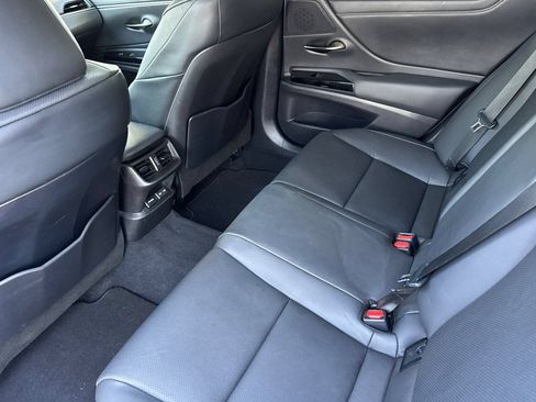Certified 2024 Lexus ES 350 w/ Premium Package FWD image 14