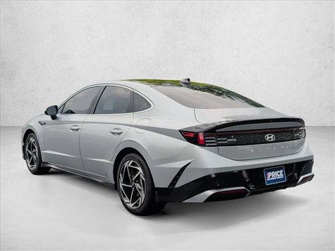 Used 2025 Hyundai Sonata SEL FWD image 7