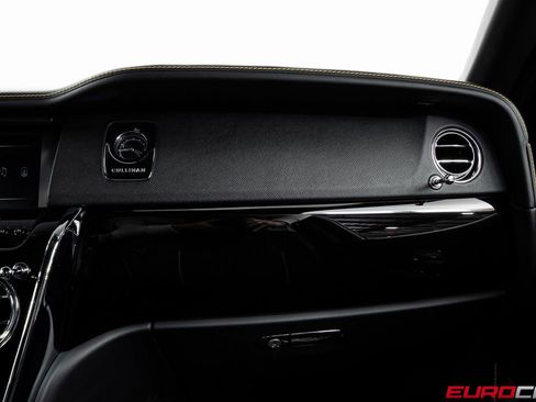 Used 2024 Rolls-Royce Cullinan image 33