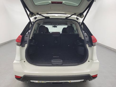 Used 2018 Nissan Rogue SV FWD image 29