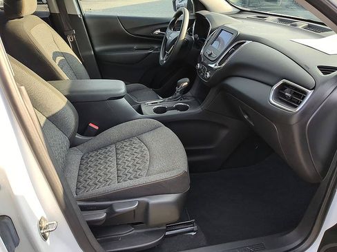 Certified 2023 Chevrolet Equinox LT FWD image 30