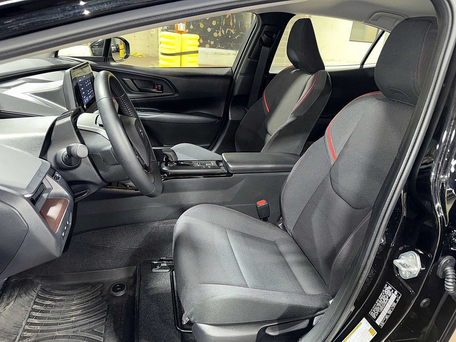 Used 2024 Toyota Prius Prime FWD image 15