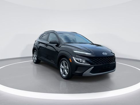 Certified 2023 Hyundai Kona SEL w/ Cargo Package image 9