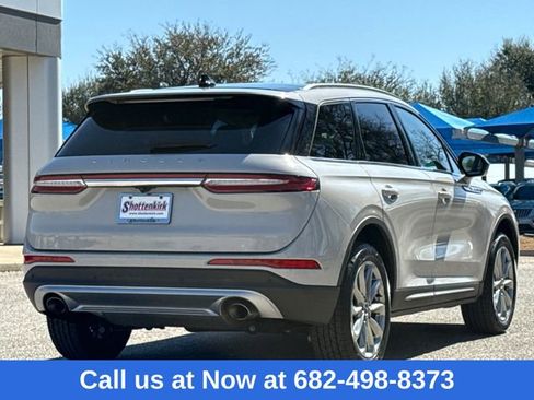 Used 2022 Lincoln Corsair AWD w/ Premium Package image 9