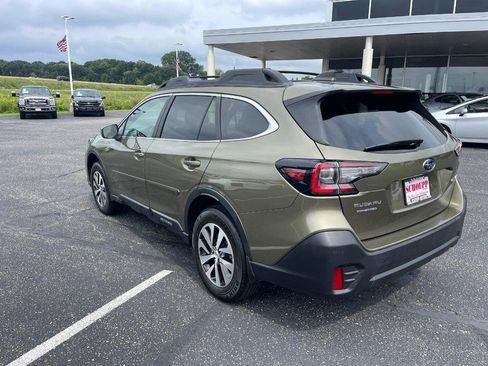 Used 2020 Subaru Outback Premium AWD/4WD image 13