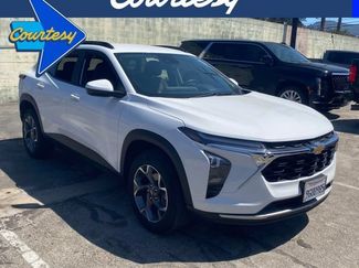 Used 2024 Chevrolet Trax LT w/ Driver Confidence Package FWD video 1