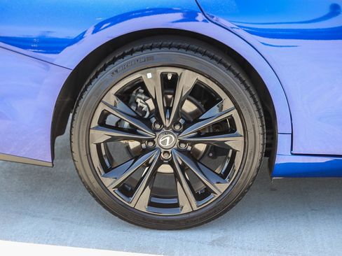 Used 2024 Lexus ES 350 F Sport w/ Accessory Package (Z2) FWD image 11