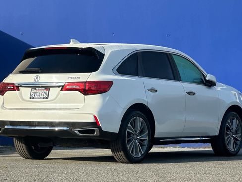 Used 2018 Acura MDX w/Technology Pkg image 3