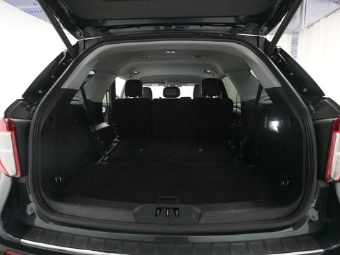 Used 2022 Ford Explorer Limited w/ Class IV Trailer Tow Package AWD/4WD image 10