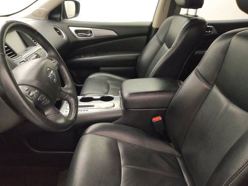 Used 2019 Nissan Pathfinder SL w/ SL Premium Package FWD image 17