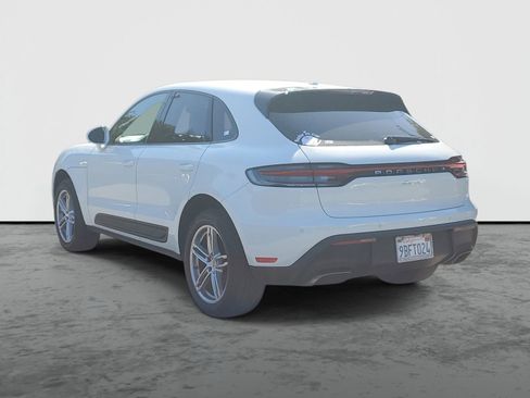 Used 2022 Porsche Macan image 3