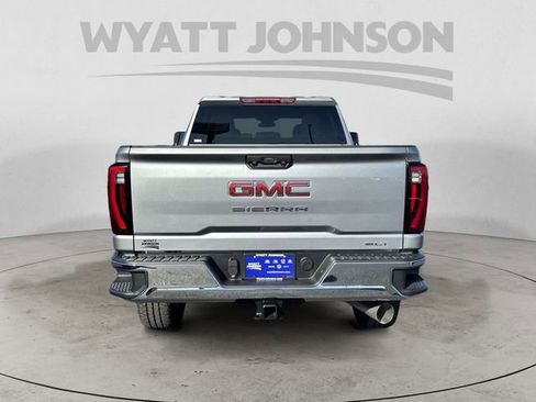 New 2026 GMC Sierra 2500 SLT AWD/4WD image 4