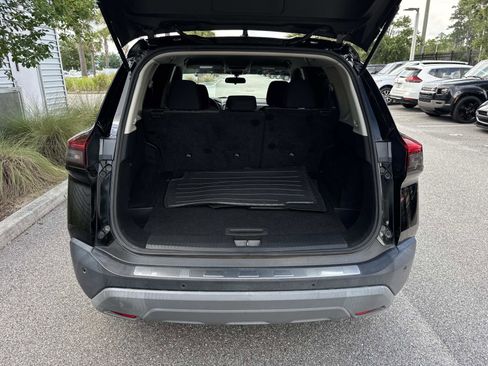 Used 2021 Nissan Rogue SV FWD image 11