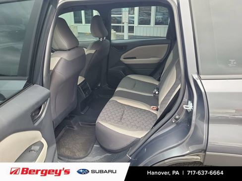 Used 2025 Subaru Forester AWD/4WD image 12