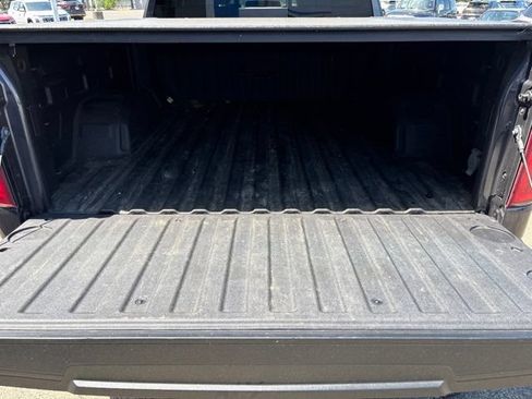 Used 2023 Chevrolet Silverado 1500 LTZ w/ LTZ Premium Package AWD/4WD image 8