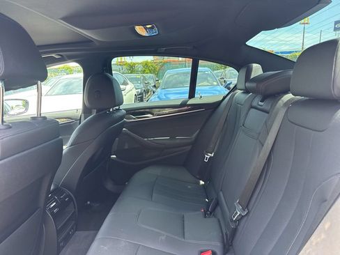 Used 2021 BMW 530i w/ Convenience Package RWD image 31