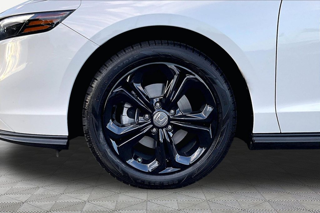 Used 2024 Honda Accord EX image 24