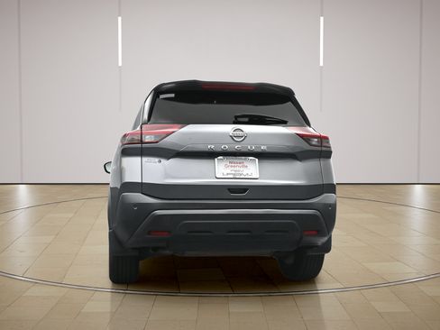 Used 2021 Nissan Rogue S FWD image 19