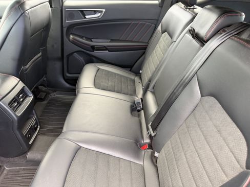 Certified 2023 Ford Edge ST-Line AWD/4WD image 11