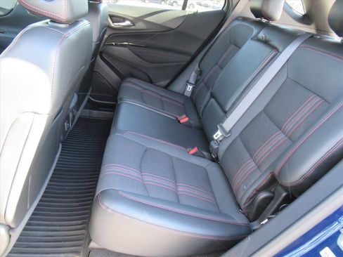 Used 2023 Chevrolet Equinox RS image 29