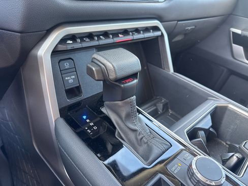 Used 2024 Toyota Tundra Limited image 15