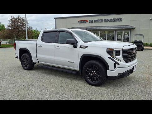 Used 2025 GMC Sierra 1500 Elevation AWD/4WD image 2
