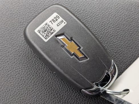 New 2025 Chevrolet Trax LT w/ Driver Confidence Package image 24