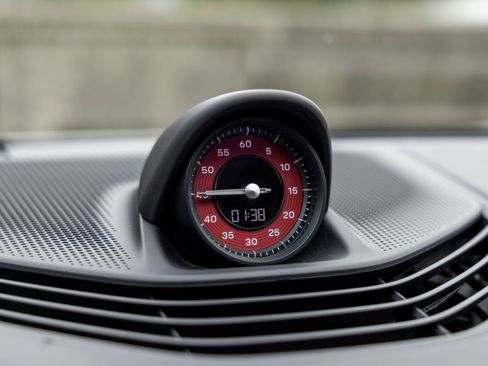 Certified 2023 Porsche Taycan GTS image 32