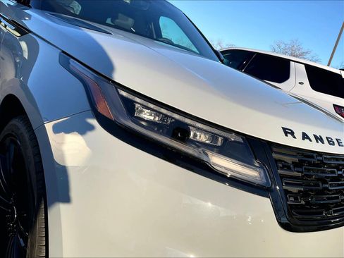 New 2026 Land Rover Range Rover Velar Dynamic SE AWD/4WD image 33