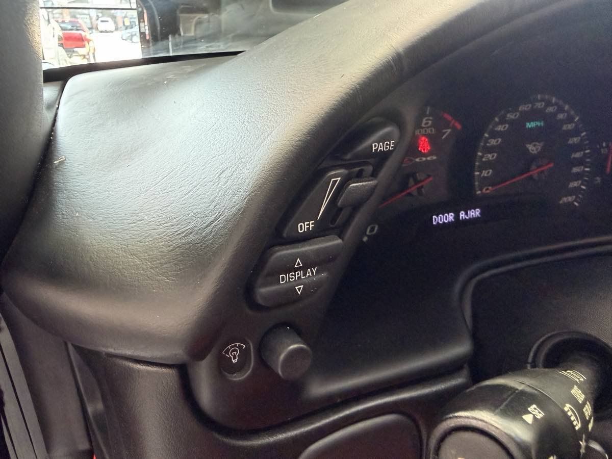 Used 2002 Chevrolet Corvette Z06 w/ Memory Pkg RWD image 22