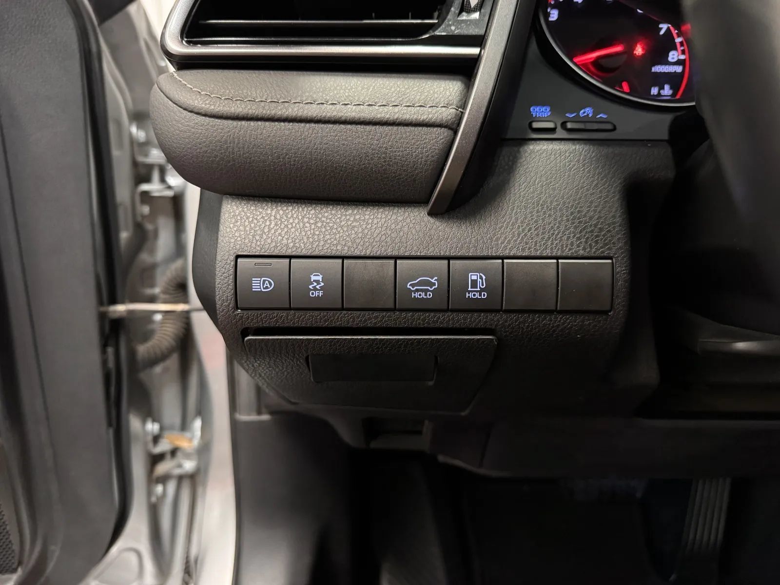 Used 2022 Toyota Camry XSE FWD image 24