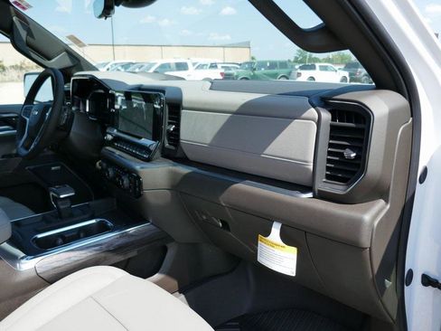 New 2026 Chevrolet Silverado 1500 LTZ w/ LTZ Premium Package image 11