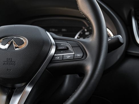 Used 2020 INFINITI QX50 Luxe image 18