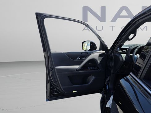 New 2026 Lexus LX 600 4WD w/ Luxury Package image 9