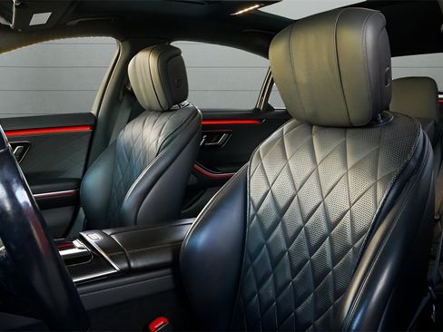 Used 2022 Mercedes-Benz S 580 4MATIC Sedan image 2