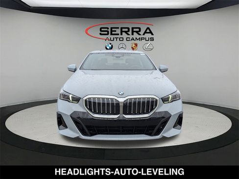 New 2026 BMW 530i xDrive w/ M Sport Package image 8