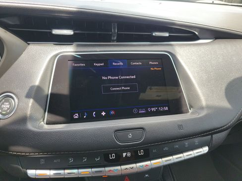 Used 2020 Cadillac XT4 Premium Luxury w/ Driver Awareness Package FWD image 21