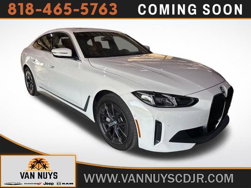 Used 2025 BMW i4 eDrive40 w/ Parking Assistance Package RWD image 1