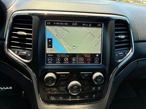 Used 2018 Jeep Grand Cherokee High Altitude AWD/4WD image 19