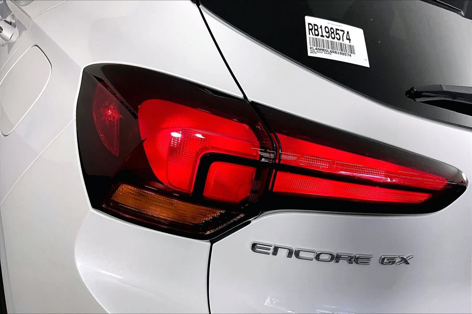 Used 2024 Buick Encore GX Preferred FWD image 27