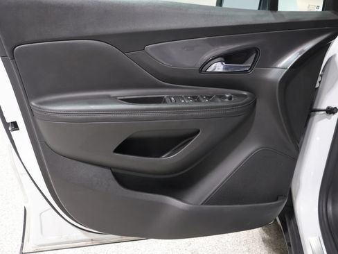 Used 2022 Buick Encore Preferred w/ Safety Package AWD/4WD image 13