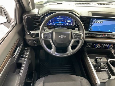 Certified 2025 Chevrolet Silverado 1500 RST AWD/4WD image 20