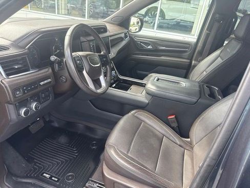 Used 2021 GMC Yukon Denali w/ Denali Premium Package RWD image 10