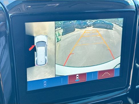 Used 2018 Chevrolet Traverse Premier w/ Driver Confidence II Package FWD image 14
